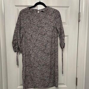 H&M Pink Black and White Patterned Long Sleeve Dress